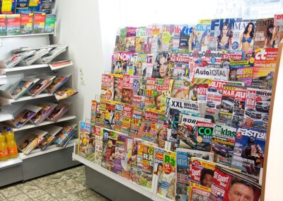 Zeitschriften in der Tankstelle